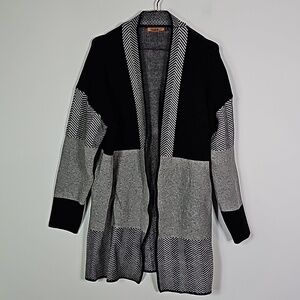 Belldini large gray and black layering cardigan